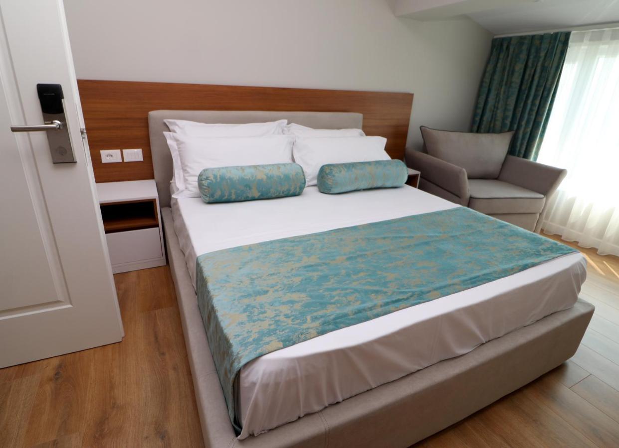Vila Elarad Vlorë 外观 照片